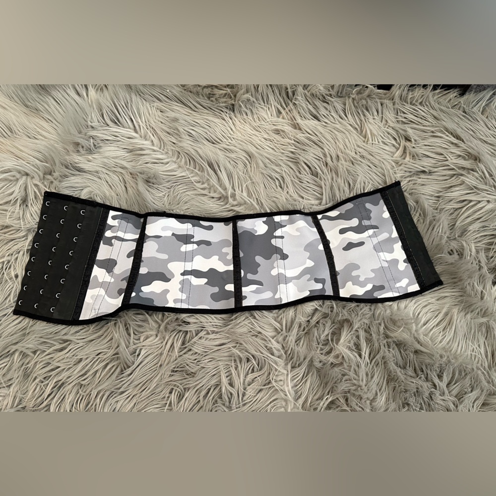 Waist trainer (reposhing)